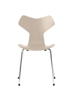 3130 Grand Prix stol i farvet ask af Arne Jacobsen