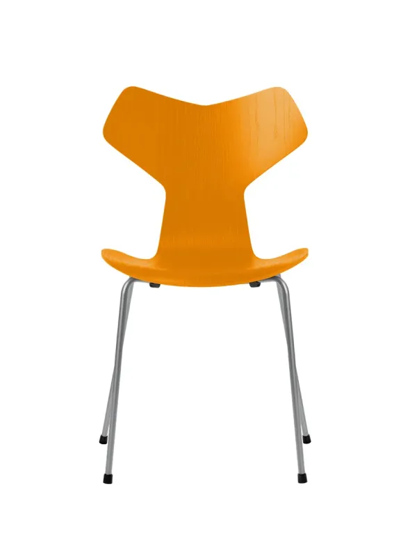 3130 Grand Prix stol i farvet ask af Arne Jacobsen