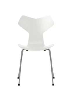 3130 Grand Prix stol i farvet ask af Arne Jacobsen