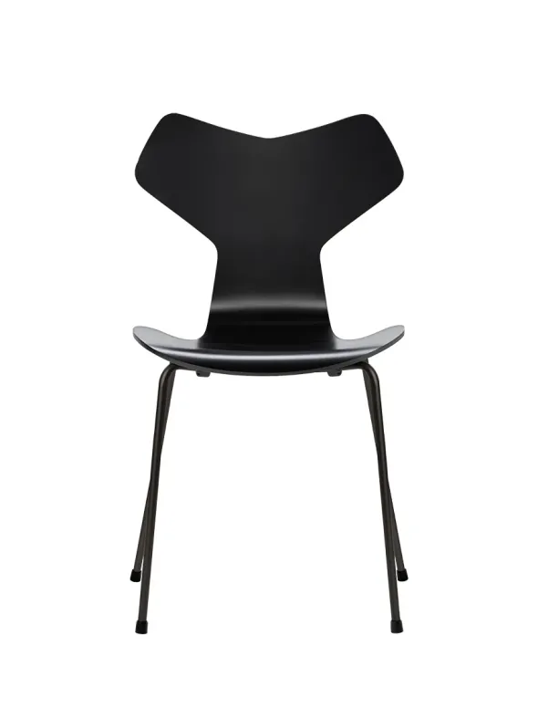 3130 Grand Prix stol lakeret af Arne Jacobsen