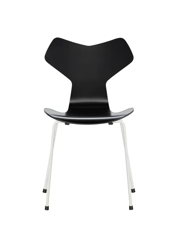3130 Grand Prix stol lakeret af Arne Jacobsen