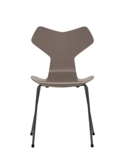 3130 Grand Prix stol lakeret af Arne Jacobsen
