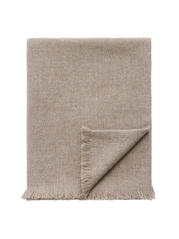 Haya Wool Throw, pure soil fra Aiayu