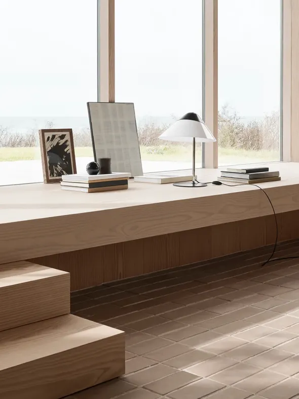 HJW02 Opala Bordlampe af Hans J. Wegner