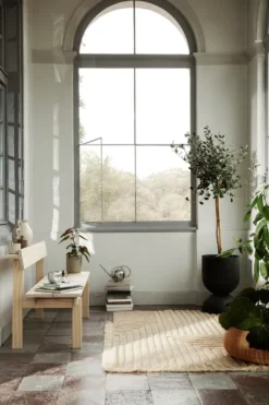 Hourglass Pot, sort fra Ferm Living