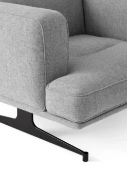 Inland AV21 Lounge Chair fra &Tradition