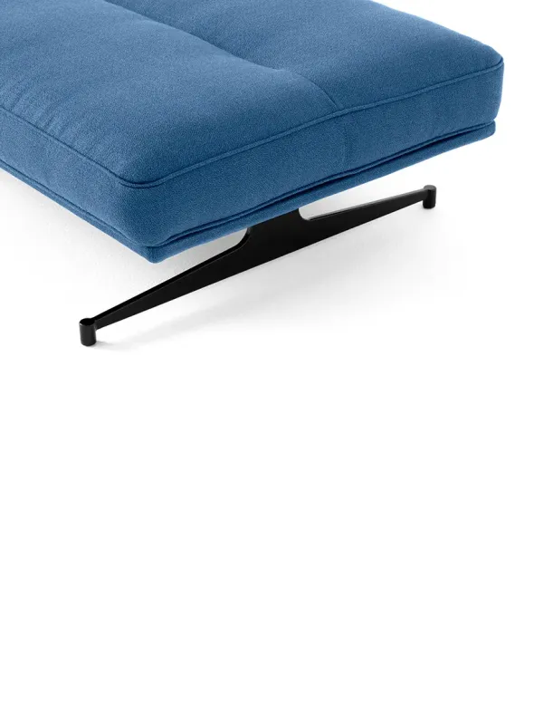 Inland AV32 Pouf fra &Tradition