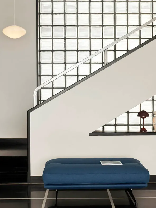 Inland AV32 Pouf fra &Tradition