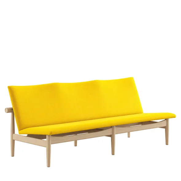 Japan 3 pers. sofa, eg klar olie af Finn Juhl
