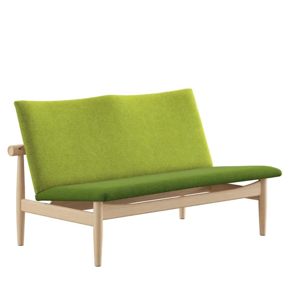Japan 2 pers. sofa, eg klar olie af Finn Juhl