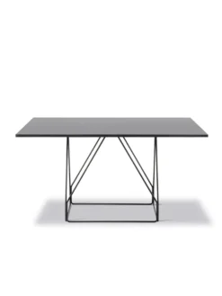JG Table 140x140 cm fra Fredericia Furniture