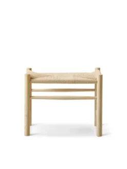 J16 Skammel af Hans J. Wegner
