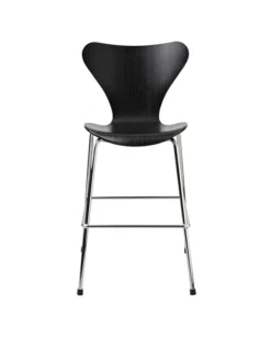 3177 Junior højstol af Arne Jacobsen