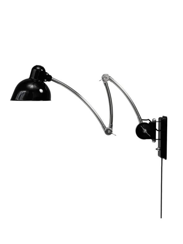 Kaiser Idell 6559-W væglampe fra Fritz Hansen