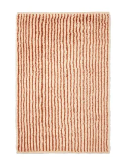 Kami Knotted Rug, red brown fra Ferm Living