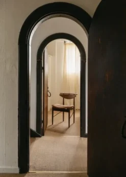 Karmstolen, ask klar olie af Finn Juhl