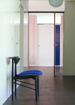 Karmstolen, sort eg af Finn Juhl
