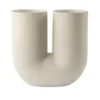 Kink Vase H 39 cm, sand fra Muuto