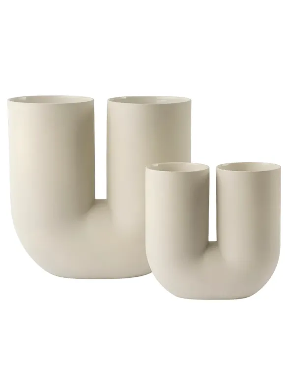 Kink Vase H 39 cm, sand fra Muuto
