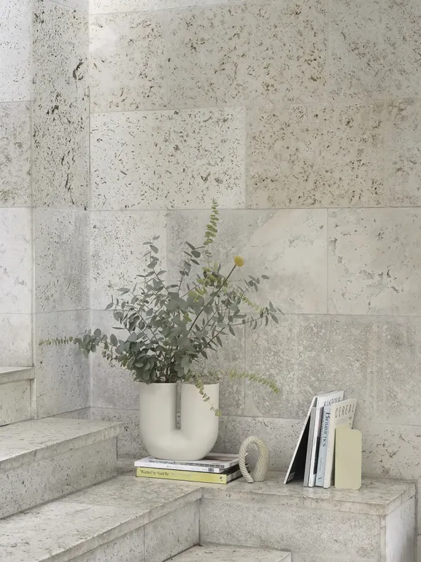 Kink vase, sand fra Muuto