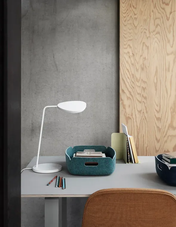 Leaf Table Lamp fra Muuto