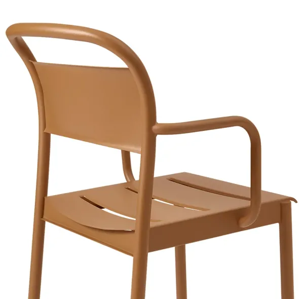 Linear Steel Armchair fra Muuto