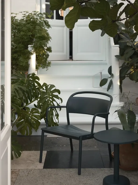 Linear Steel Lounge Chair fra Muuto