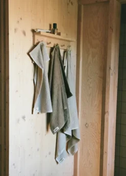 Linen Hand Towel, 50 x 90 cm fra Aiayu