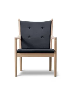 1788 Lænestol af Hans J. Wegner
