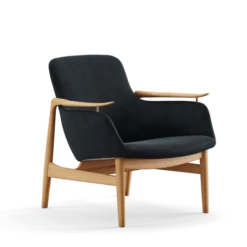 53 Lænestol, eg olie af Finn Juhl