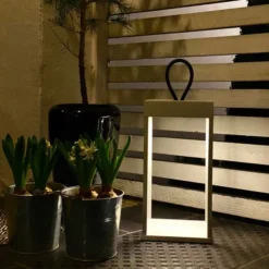 Lucerna lanterne med LED fra Loom Design