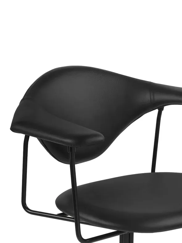 Masculo Meeting Chair fra GUBI