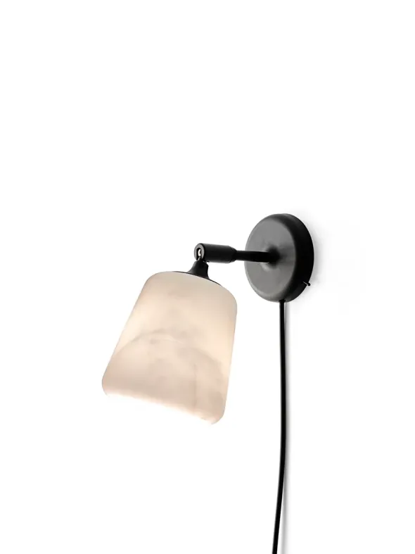 Material væglampe fra New Works