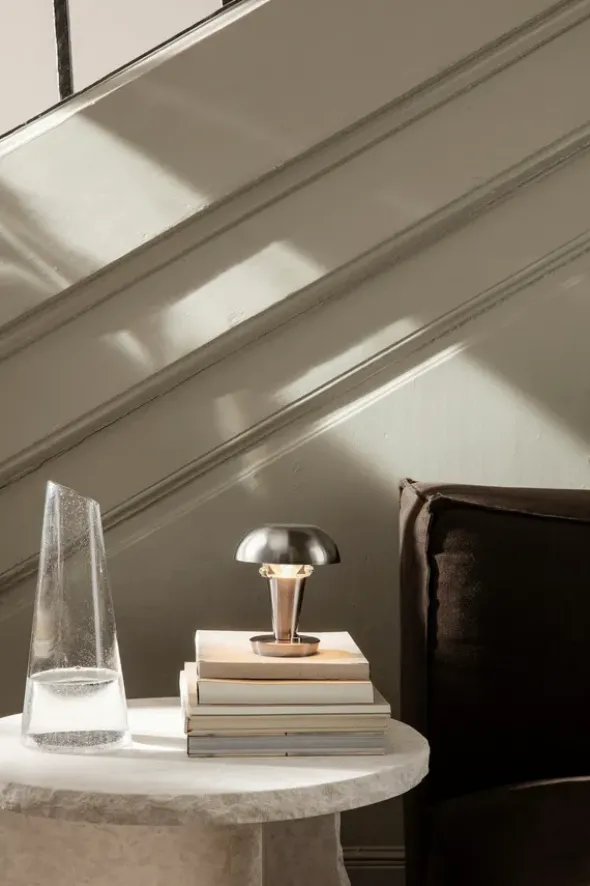 Mineral Sculptural Table fra Ferm Living