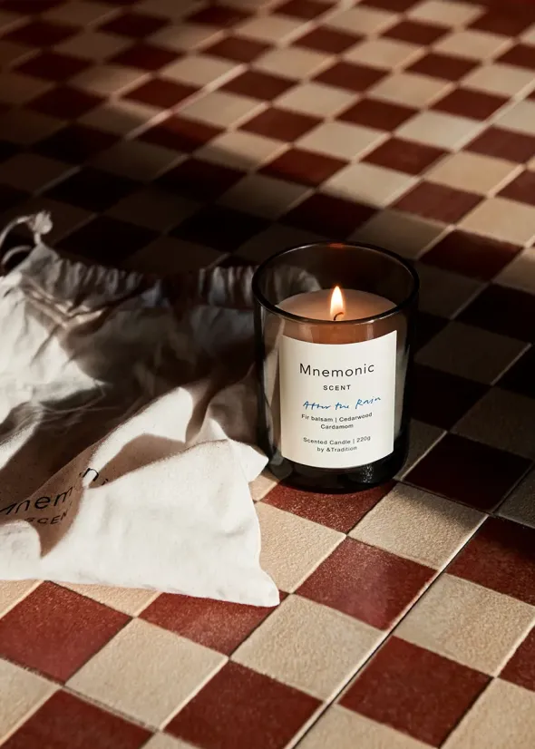 Mnemonic Scented Candle fra &Tradition