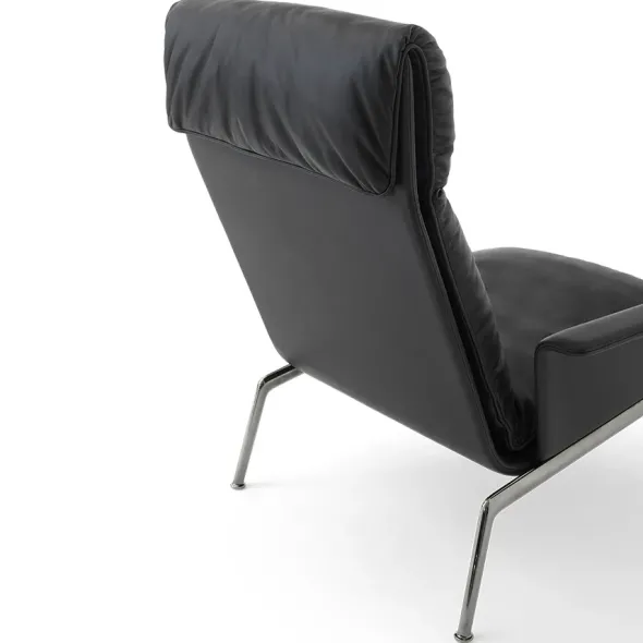 Muno LN17 Lounge Chair fra &Tradition