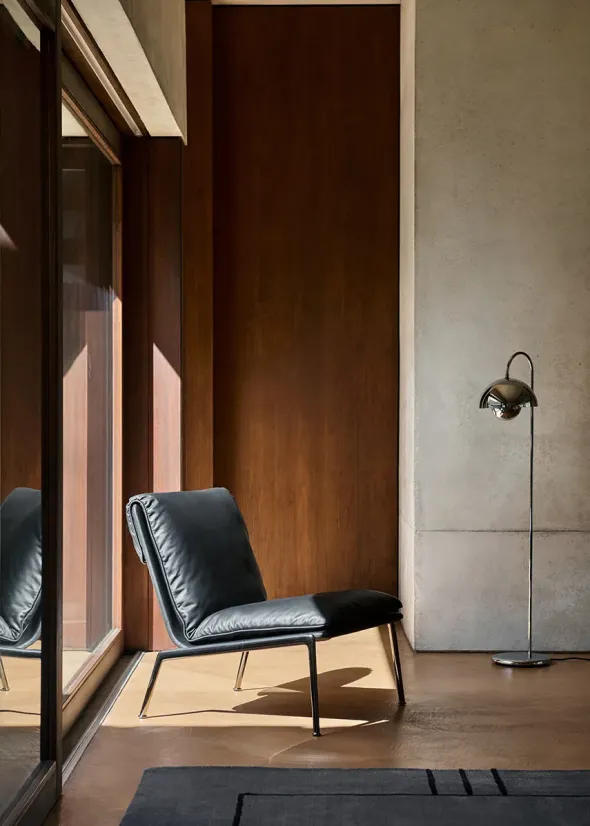 Muno LN18 Lounge Chair fra &Tradition
