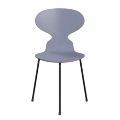 3100 Myren med 3 ben, sort stel af Arne Jacobsen