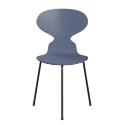 3100 Myren med 3 ben, sort stel af Arne Jacobsen