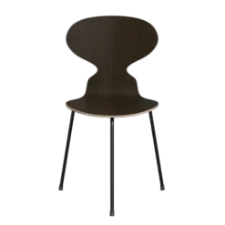 3100 Myren med 3 ben, sort stel af Arne Jacobsen