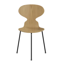 3100 Myren med 3 ben, sort stel af Arne Jacobsen