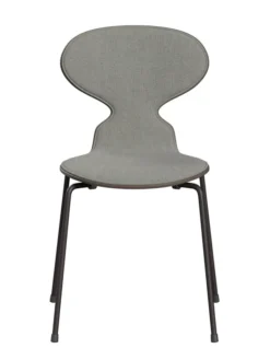 3101 Myren Stol, forsidepolstret af Arne Jacobsen