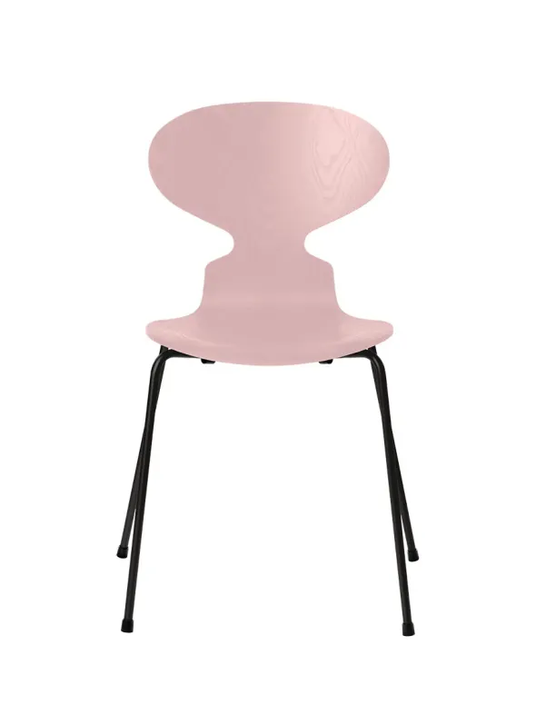 3101 Myren Stol i farvet ask af Arne Jacobsen