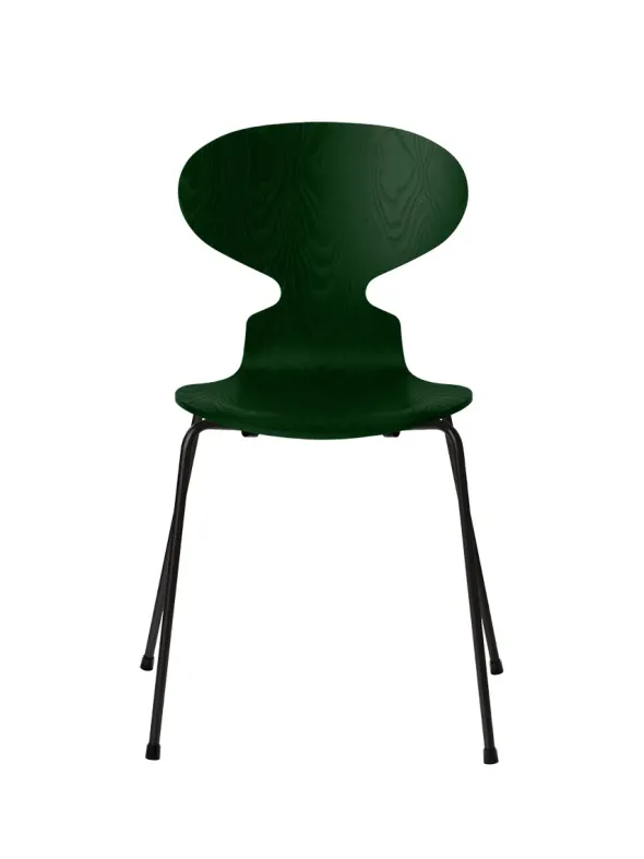 3101 Myren Stol i farvet ask af Arne Jacobsen