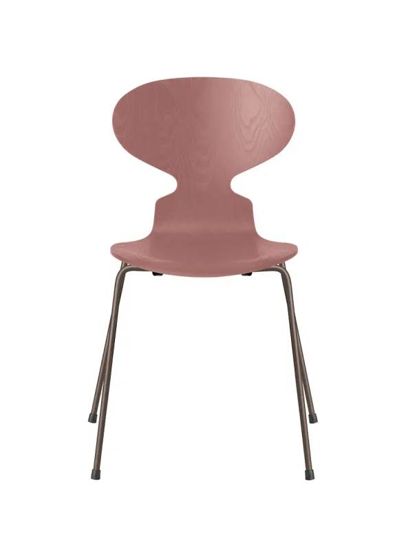 3101 Myren Stol i farvet ask af Arne Jacobsen