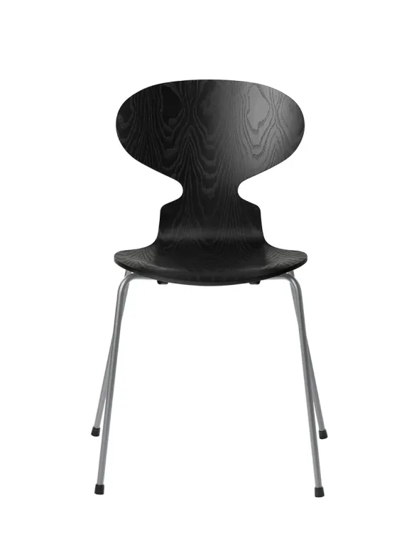 3101 Myren Stol i farvet ask af Arne Jacobsen