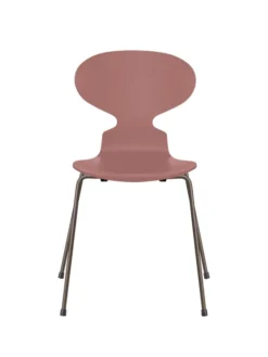 3101 Myren Stol lakeret af Arne Jacobsen