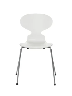 3101 Myren Stol lakeret af Arne Jacobsen