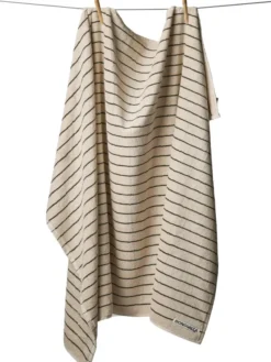 Naram towel - Creme & Ink fra Bongusta