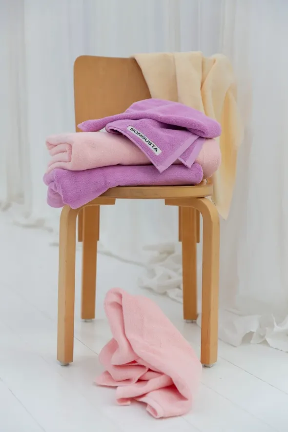 Naram towel - Soft Fuchsia fra Bongusta